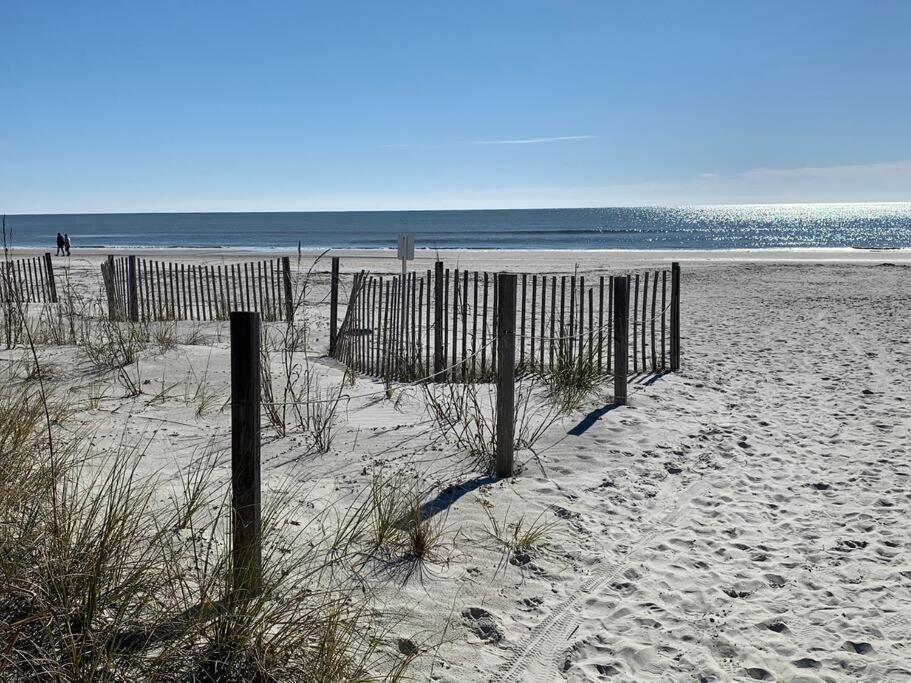 Beachin It!-Oceanview Updated 2024, King Bed Bikes Хилтон-Хед-Айленд Экстерьер фото